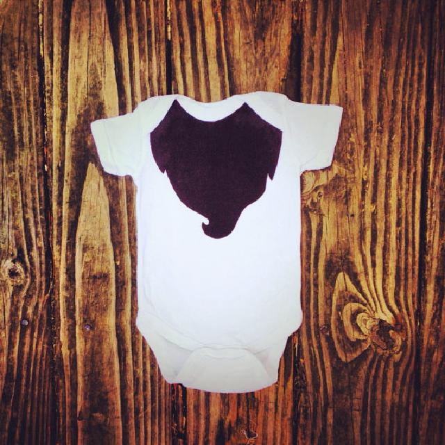 ふさふさおひげ柄♪ロンパース♪可愛いくておもしろい海外デザイン♪ Newborn-24months