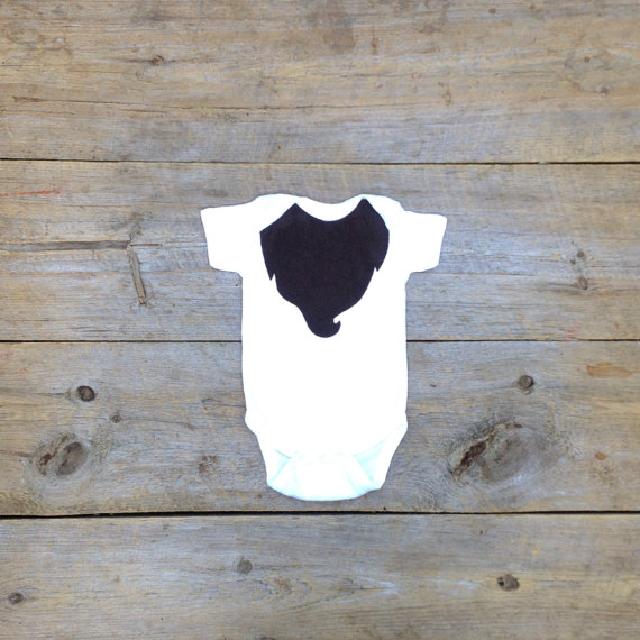 ふさふさおひげ柄♪ロンパース♪可愛いくておもしろい海外デザイン♪ Newborn-24months
