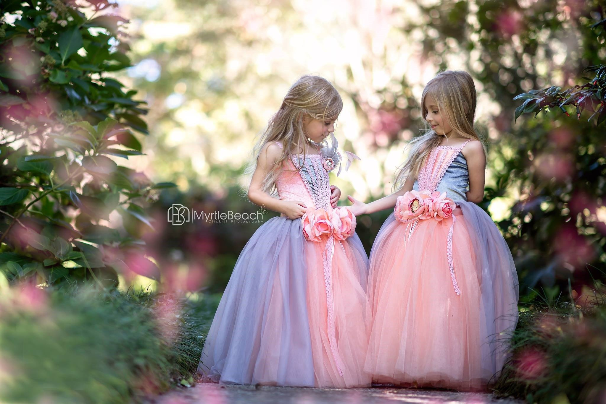 神聖な公爵夫人のドレス「Duchess Divine Flower Girl Dress」1歳から14歳