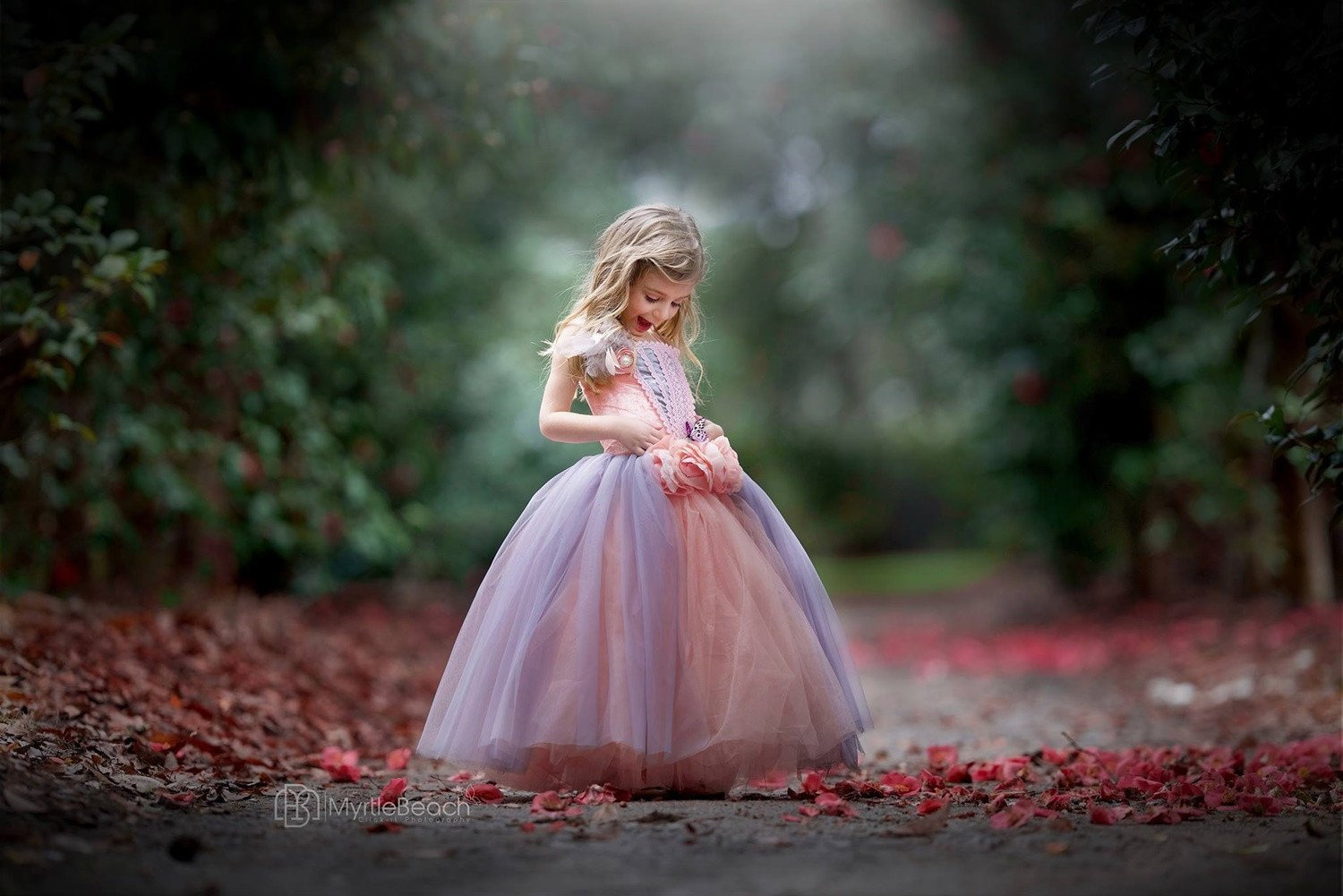 神聖な公爵夫人のドレス「Duchess Divine Flower Girl Dress」1歳から14歳