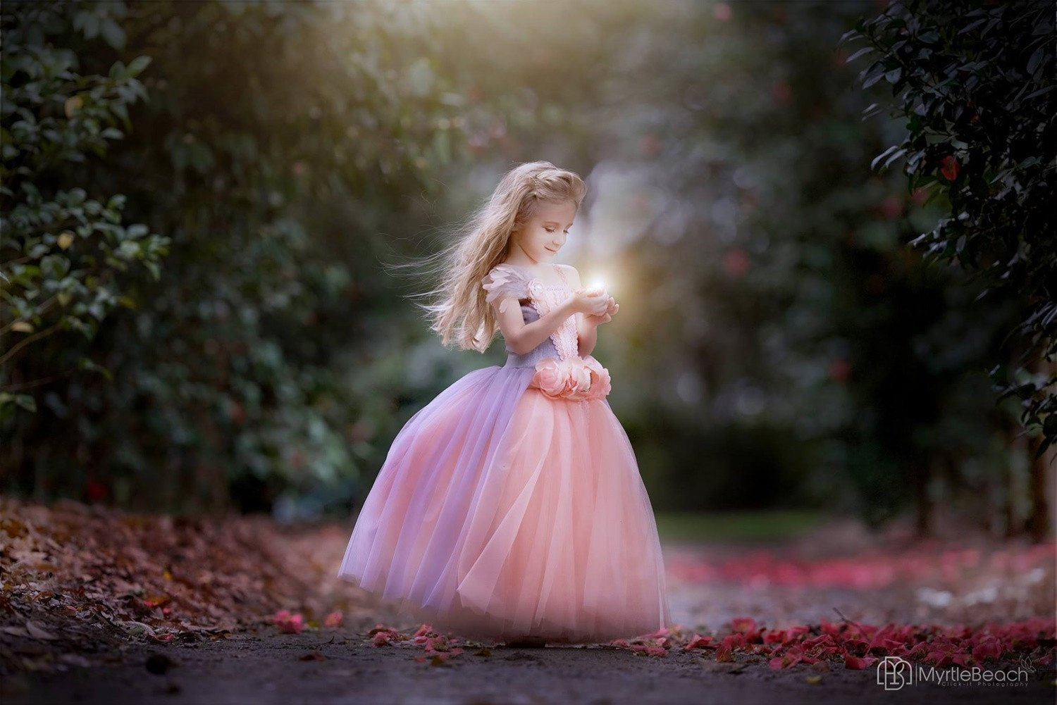 神聖な公爵夫人のドレス「Duchess Divine Flower Girl Dress」1歳から14歳