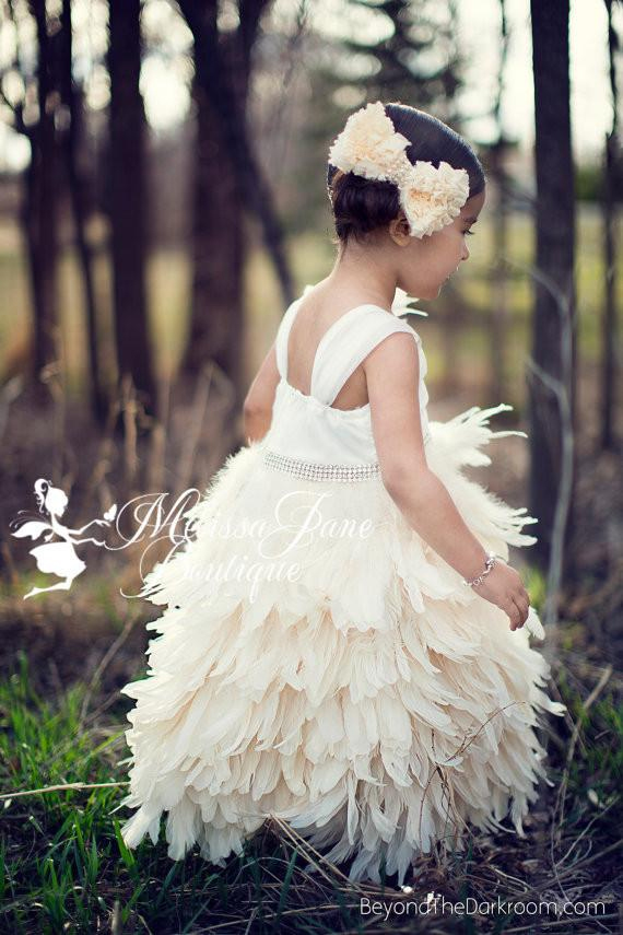 ラグジュアリーフェザードレス「Exquisite Elegant Luxury Girls Feather Dress」1歳から10歳