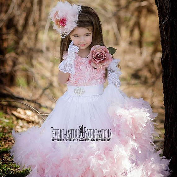 精巧な花びらのドレス「Exquisite Petal Flower Girl Dress」1歳から8歳