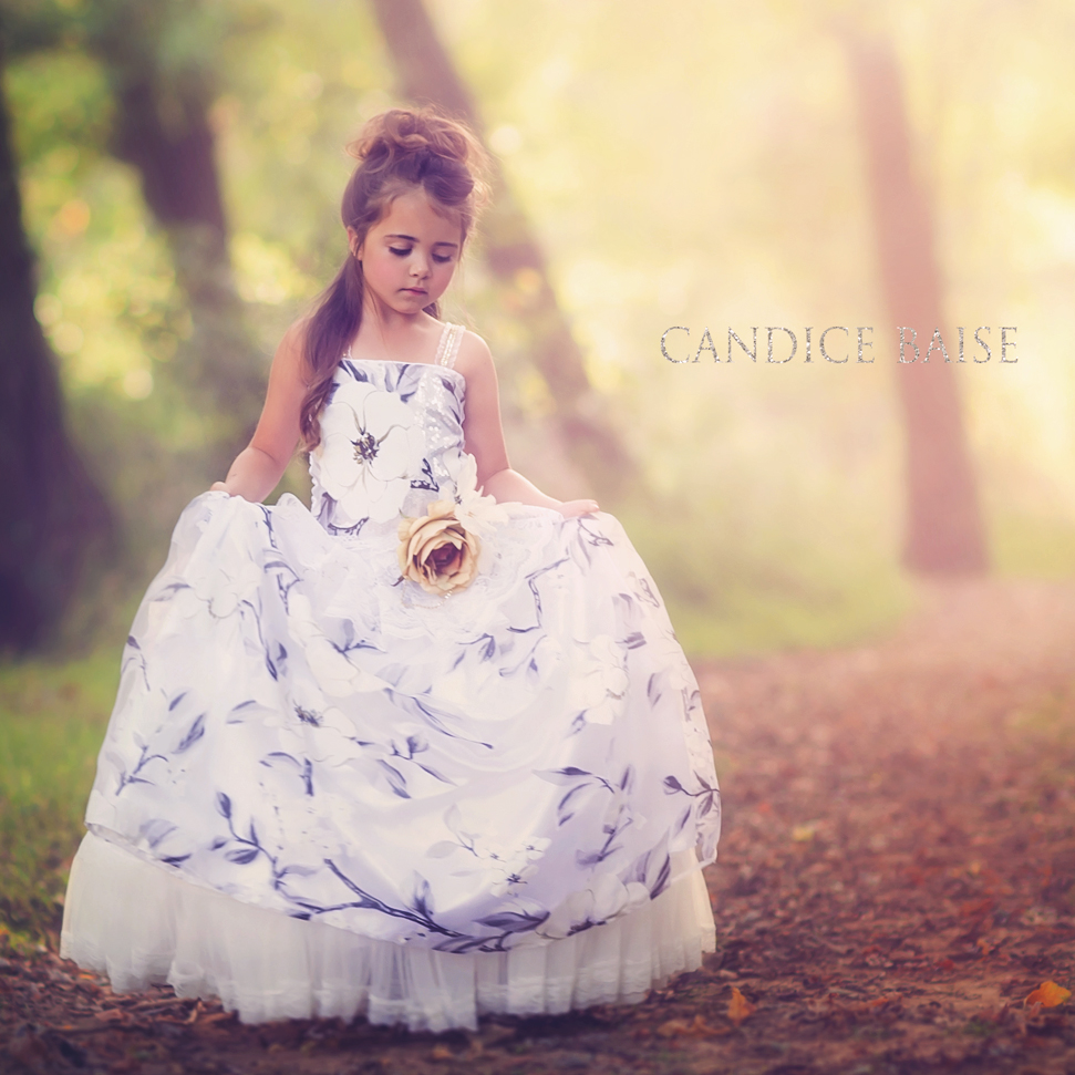 特別な日のための花のドレス「Floral Special Ocassion Girls Dress」3歳から10歳