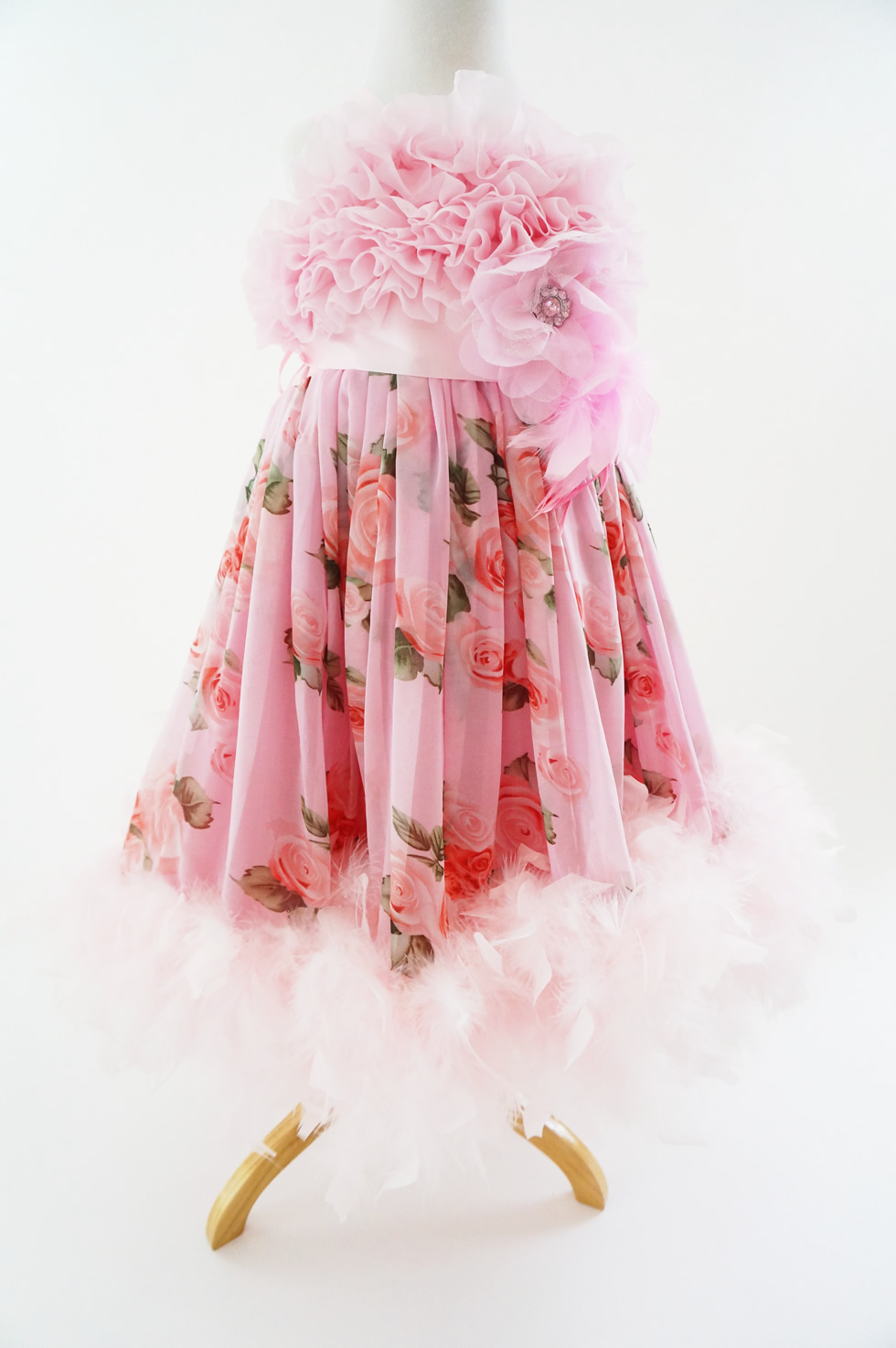 フリルが楽しいフェザードレス「Frilly Fun Girls Feather Dress」1歳から6歳