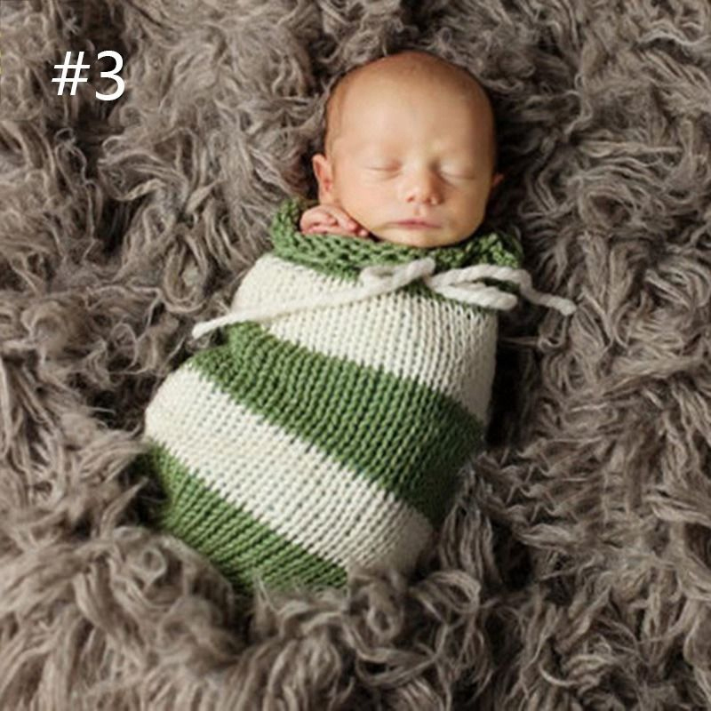 小さなプレゼント!?Newbornフォト かぎ針編みのスリーピングバッグ