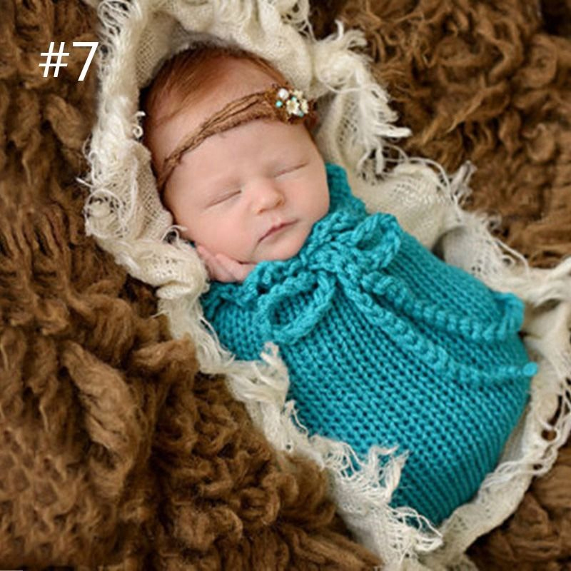 小さなプレゼント!?Newbornフォト かぎ針編みのスリーピングバッグ