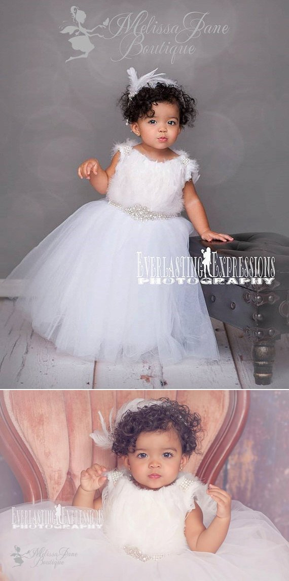 ピュアホワイトスノーのフェザーチュールドレス「Pure White Snow Stunning Feather Tulle Girl Dress」1歳から10歳