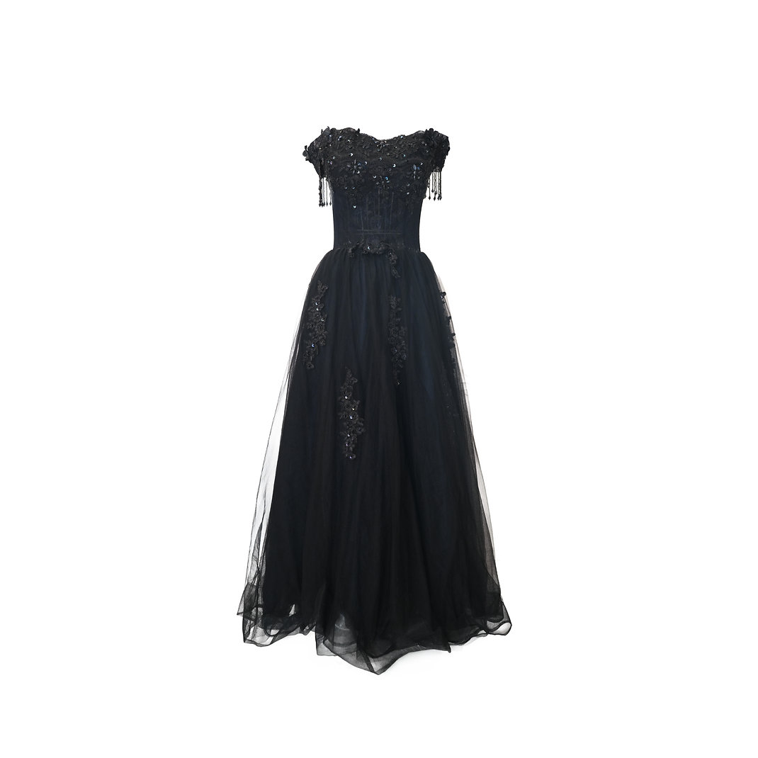 ビーズ輝くバックリボンのブラックオフショルダードレス