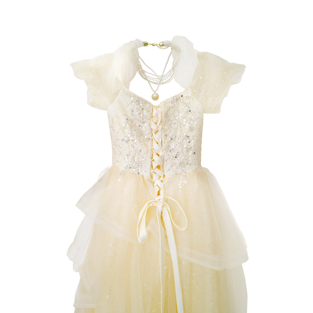 ラメチュールのふんわりアイボリードレス