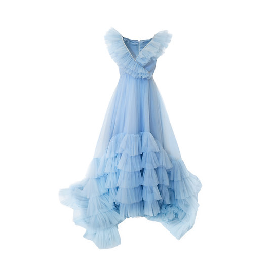 フリルいっぱいの水色ふわふわボリュームチュールドレス