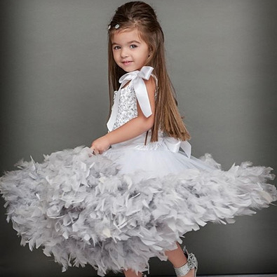 輝きときらめきのフェザードレス「Sparkles and Shine Girls Feather Dress」1歳から5歳